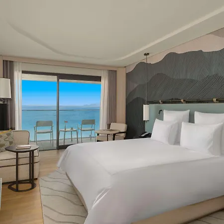 Swissotel And Cesme 호텔 *