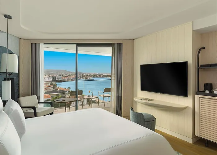 Swissotel And Cesme Hotell Izmir
