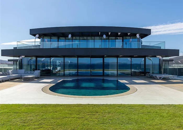 Swissotel And Cesme Hotell *