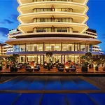 Swissotel And Cesme Otel İzmir