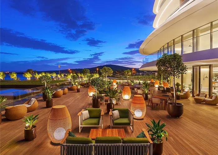 Swissotel And Cesme Hotel