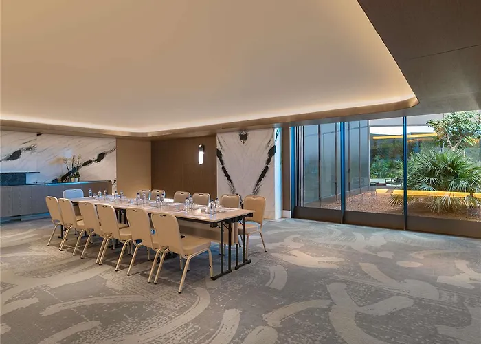 Swissotel And Cesme Hotel